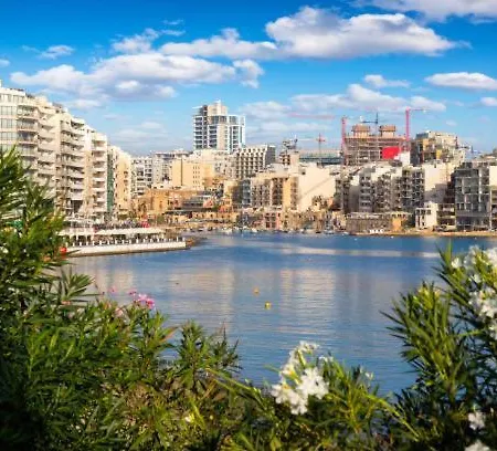 Lägenhet Charming 3br With Views & Wifi In Swieqi By 360 Estates Is-Swieqi