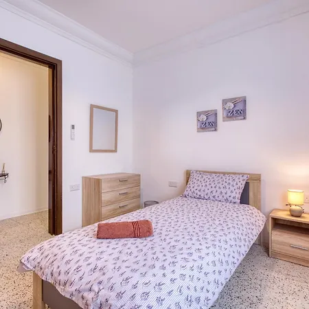 Apartment Charming 3br With Views & Wifi In Swieqi By 360 Estates Is-Swieqi