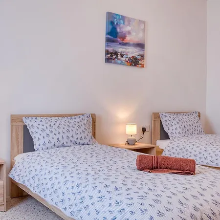Apartment Charming 3br With Views & Wifi In Swieqi By 360 Estates Is-Swieqi