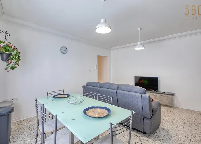 Charming 3br With Views & Wifi In Swieqi By 360 Estates Διαμέρισμα Is-Swieqi