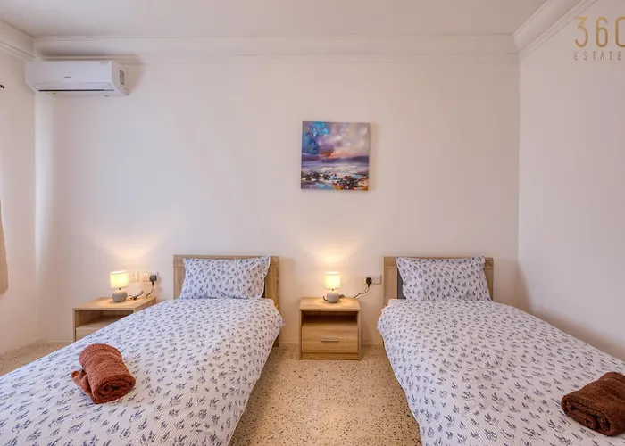 Διαμέρισμα Charming 3br With Views & Wifi In Swieqi By 360 Estates