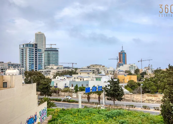 Charming 3br With Views & Wifi In Swieqi By 360 Estates Διαμέρισμα *